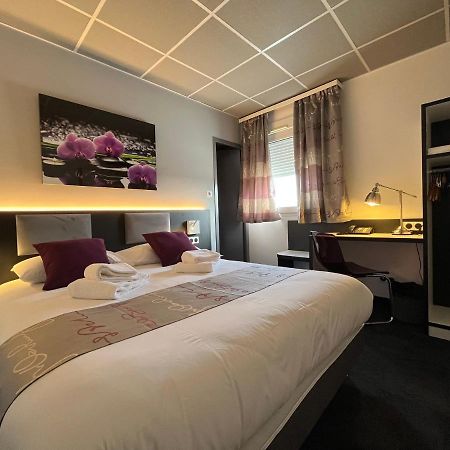 Brit Hotel Le Везуль Экстерьер фото